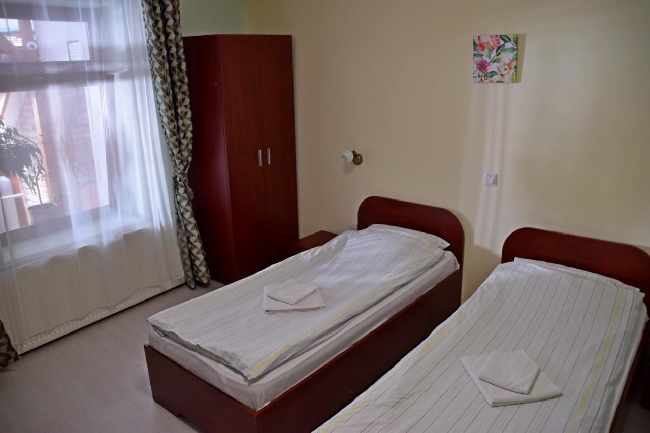 Гостевой дом Pension Old City Брашов-35