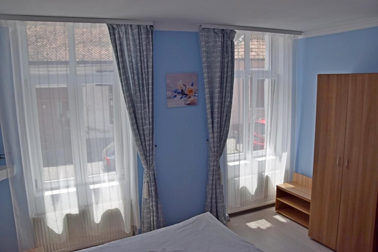 Гостевой дом Pension Old City Брашов-9